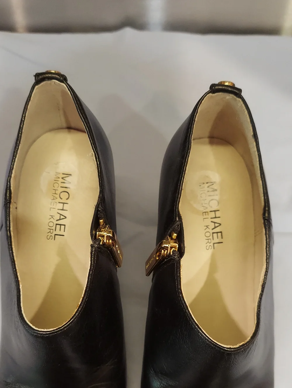 Michael Kors Black Leather High-Heel Ankle Booties w/Gold Zipper - Size 7